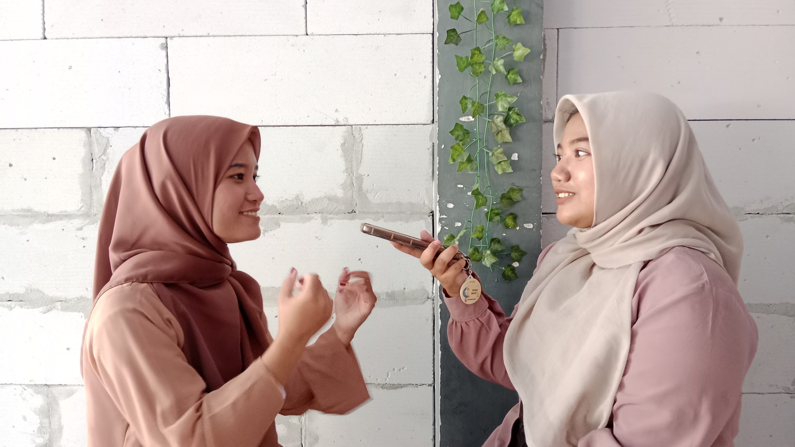 Tantangan dan Peran Pelajar Menggunakan Teknologi di Era Digital/Modern