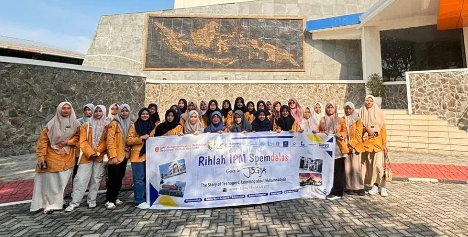 PR IPM Spemdalas GKB Gresik Lakukan Rihlah Edukatif ke Yogyakarta: Mengenal Dakwah, Sejarah, dan Literasi Muhammadiyah
