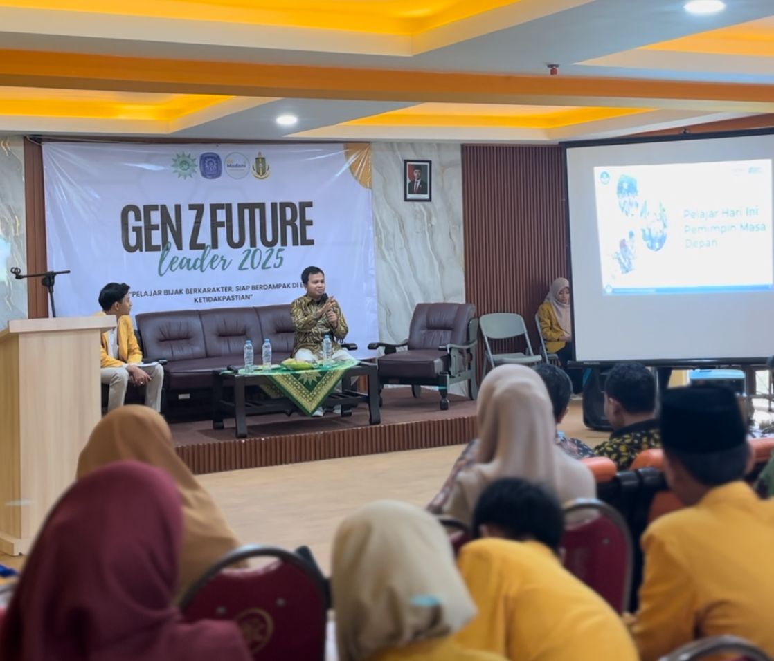 Azaki Khoiruddin: Masa Depan Itu Bukan Ditunggu, Tapi Diciptakan